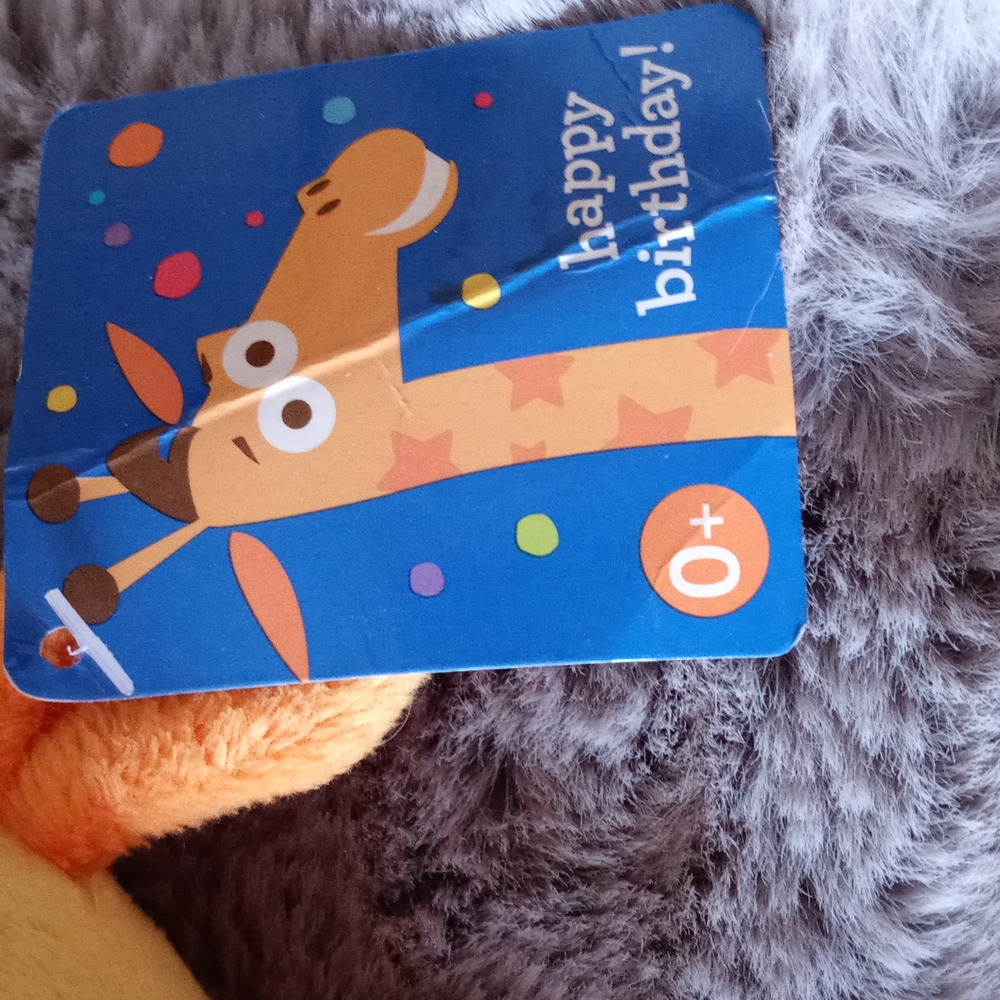 Toys R Us Jeffrey the giraffe - Picture 4 of 10